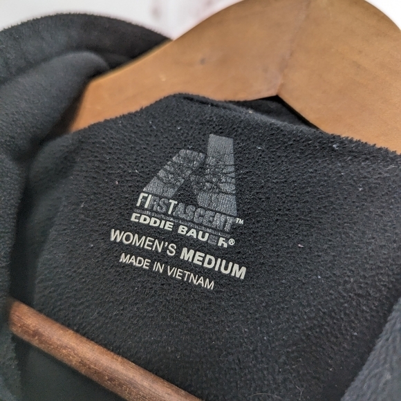 Eddie Bauer Jacket Womens Medium Black Fleece Full Zip First Ascent Pockets - Picture 3 of 11